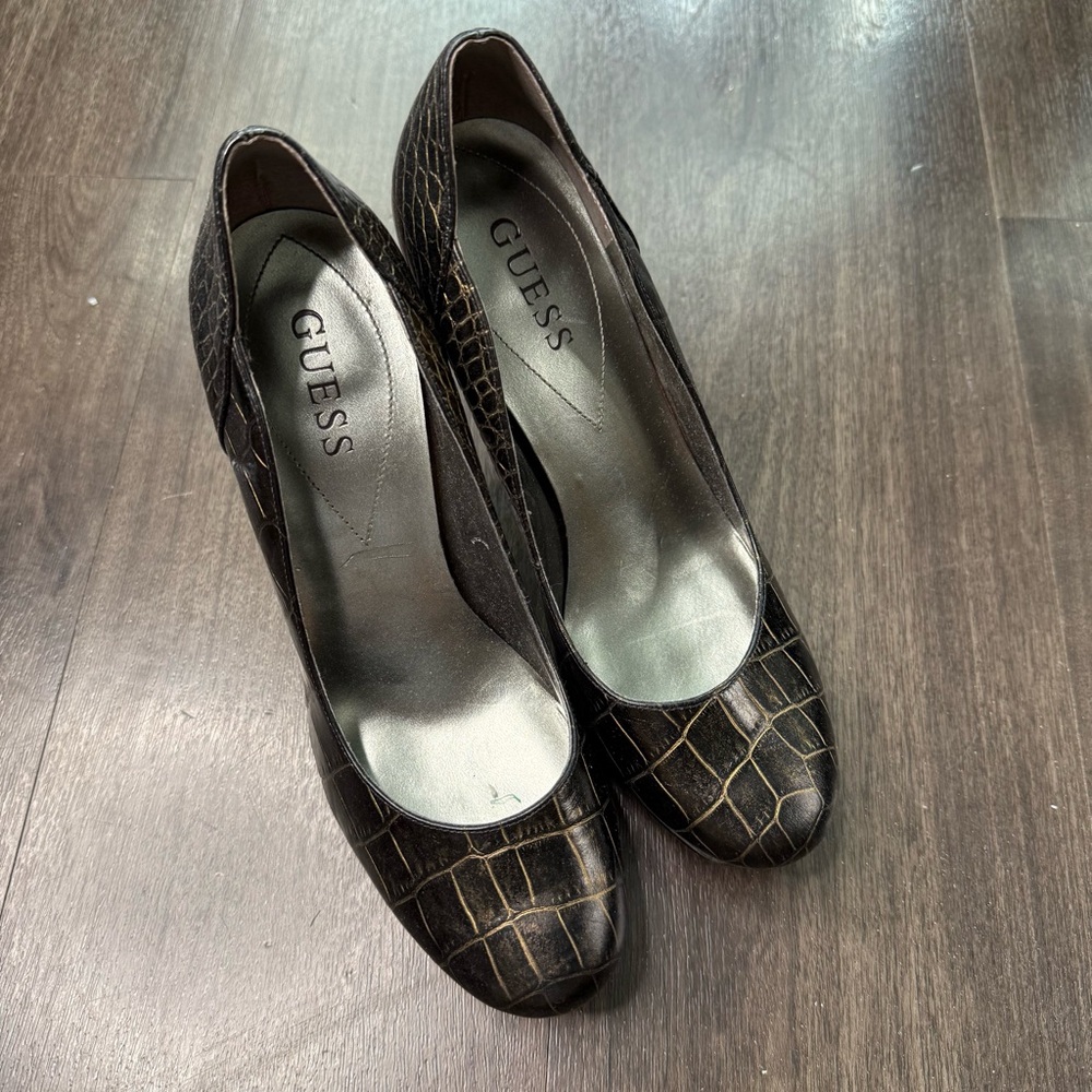 Guess Black Croc-Patterned Heels